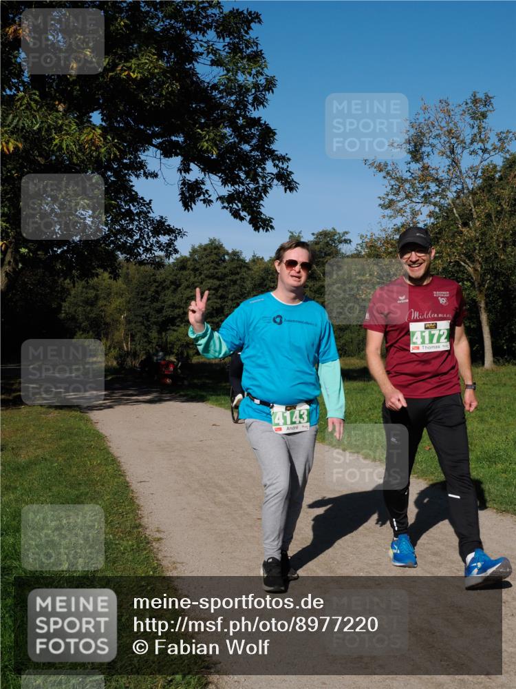 28.09.2025 - 33. Volkslauf durch das schöne Alstertal Fabian Wolf http://msf.ph/oto/8977220 28.09.2025 10:43:22 Laufen 4143, 30, 19, 4172 meine-sportfotos.de