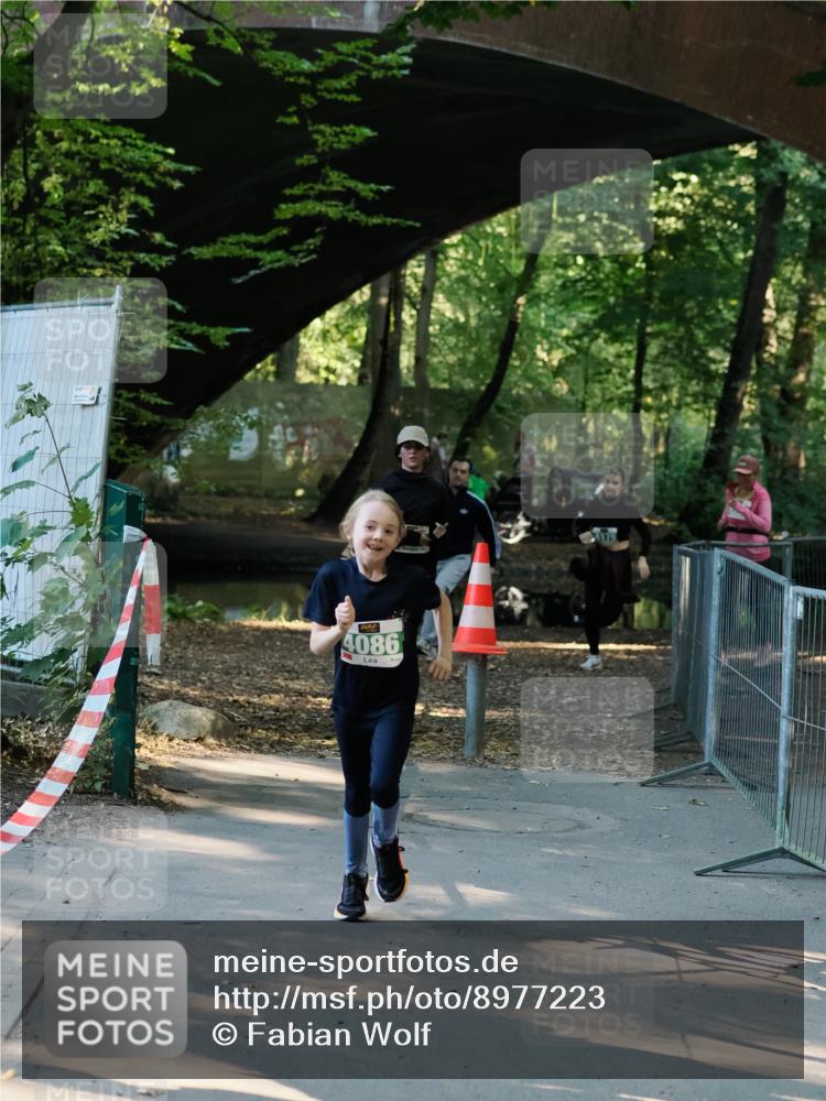 28.09.2025 - 33. Volkslauf durch das schöne Alstertal Fabian Wolf http://msf.ph/oto/8977223 28.09.2025 11:00:59 Laufen 4086 meine-sportfotos.de
