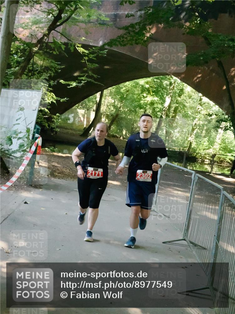 28.09.2025 - 33. Volkslauf durch das schöne Alstertal Fabian Wolf http://msf.ph/oto/8977549 28.09.2025 12:59:32 Laufen 2171, 2302 meine-sportfotos.de