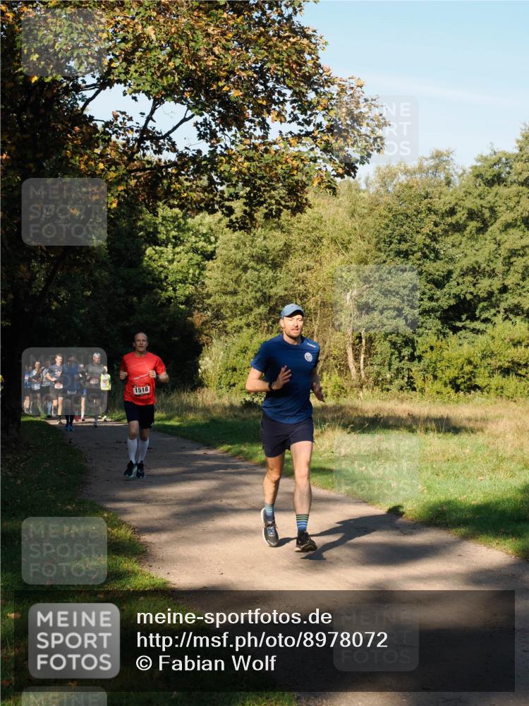 28.09.2025 - 33. Volkslauf durch das schöne Alstertal Fabian Wolf http://msf.ph/oto/8978072 28.09.2025 10:03:44 Laufen 1514, 1518 meine-sportfotos.de