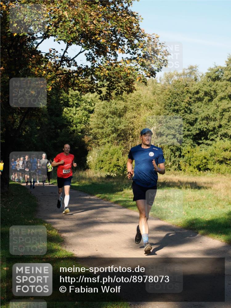 28.09.2025 - 33. Volkslauf durch das schöne Alstertal Fabian Wolf http://msf.ph/oto/8978073 28.09.2025 10:03:44 Laufen 1514, 1518 meine-sportfotos.de