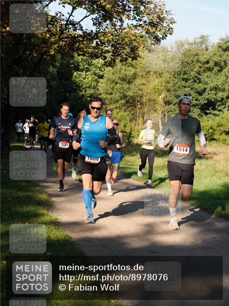 28.09.2025 - 33. Volkslauf durch das schöne Alstertal Fabian Wolf http://msf.ph/oto/8978076 28.09.2025 10:03:52 Laufen 1523, 1609, 1005, 1514 meine-sportfotos.de