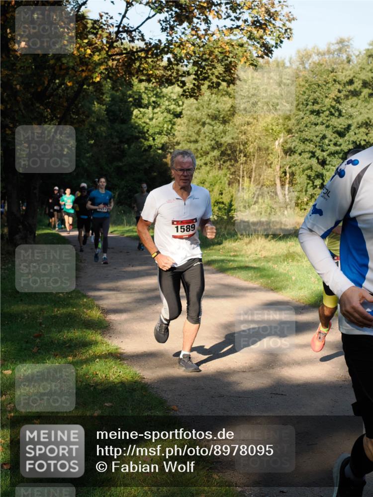 28.09.2025 - 33. Volkslauf durch das schöne Alstertal Fabian Wolf http://msf.ph/oto/8978095 28.09.2025 10:04:04 Laufen 1589 meine-sportfotos.de