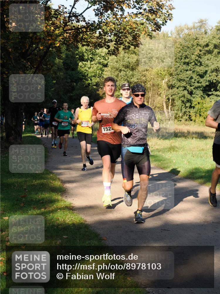 28.09.2025 - 33. Volkslauf durch das schöne Alstertal Fabian Wolf http://msf.ph/oto/8978103 28.09.2025 10:04:10 Laufen 1593, 1540, 1537, 1612, 152 meine-sportfotos.de