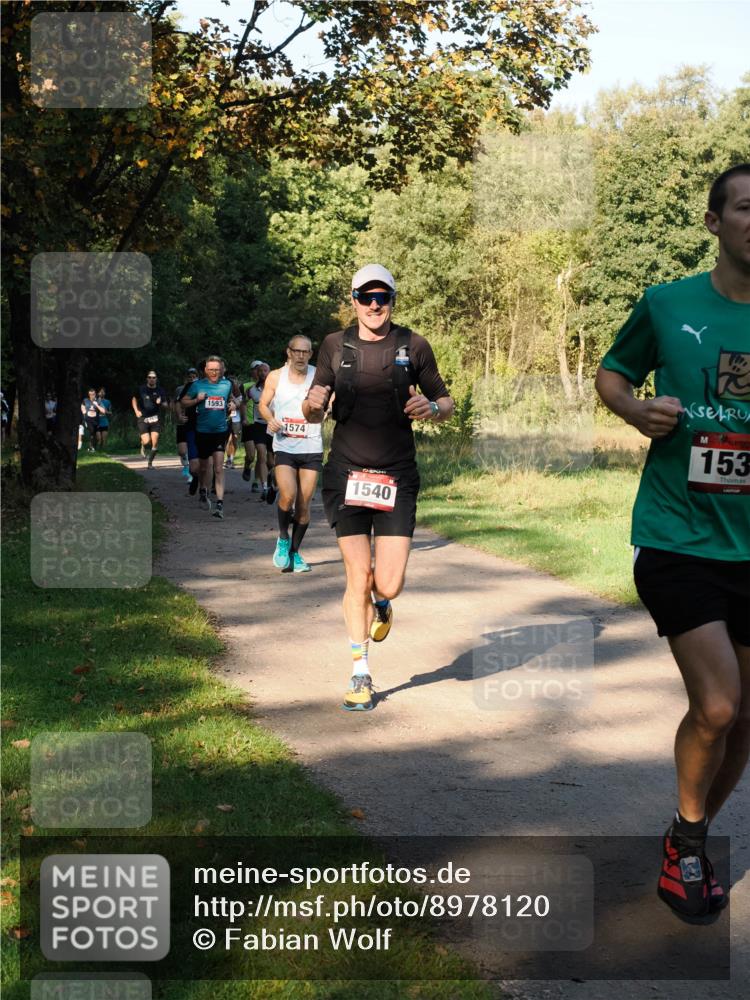 28.09.2025 - 33. Volkslauf durch das schöne Alstertal Fabian Wolf http://msf.ph/oto/8978120 28.09.2025 10:04:15 Laufen 1593, 1574, 1540, 153 meine-sportfotos.de