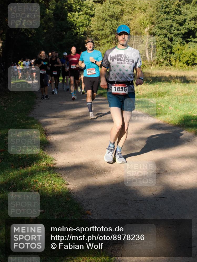 28.09.2025 - 33. Volkslauf durch das schöne Alstertal Fabian Wolf http://msf.ph/oto/8978236 28.09.2025 10:05:12 Laufen 1032, 1642, 1613, 1625, 1656 meine-sportfotos.de