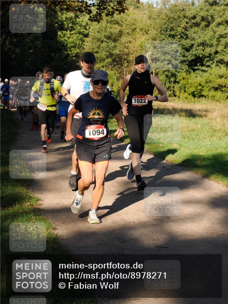 28.09.2025 - 33. Volkslauf durch das schöne Alstertal Fabian Wolf http://msf.ph/oto/8978271 28.09.2025 10:05:25 Laufen 1071, 17, 1658, 30, 2024, 1022, 797, 1094 meine-sportfotos.de