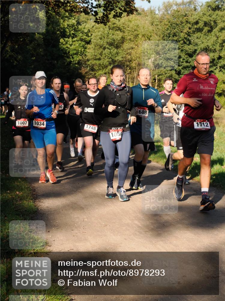 28.09.2025 - 33. Volkslauf durch das schöne Alstertal Fabian Wolf http://msf.ph/oto/8978293 28.09.2025 10:05:33 Laufen 1007, 1034, 0, 78, 1748, 1056, 688, 1712 meine-sportfotos.de