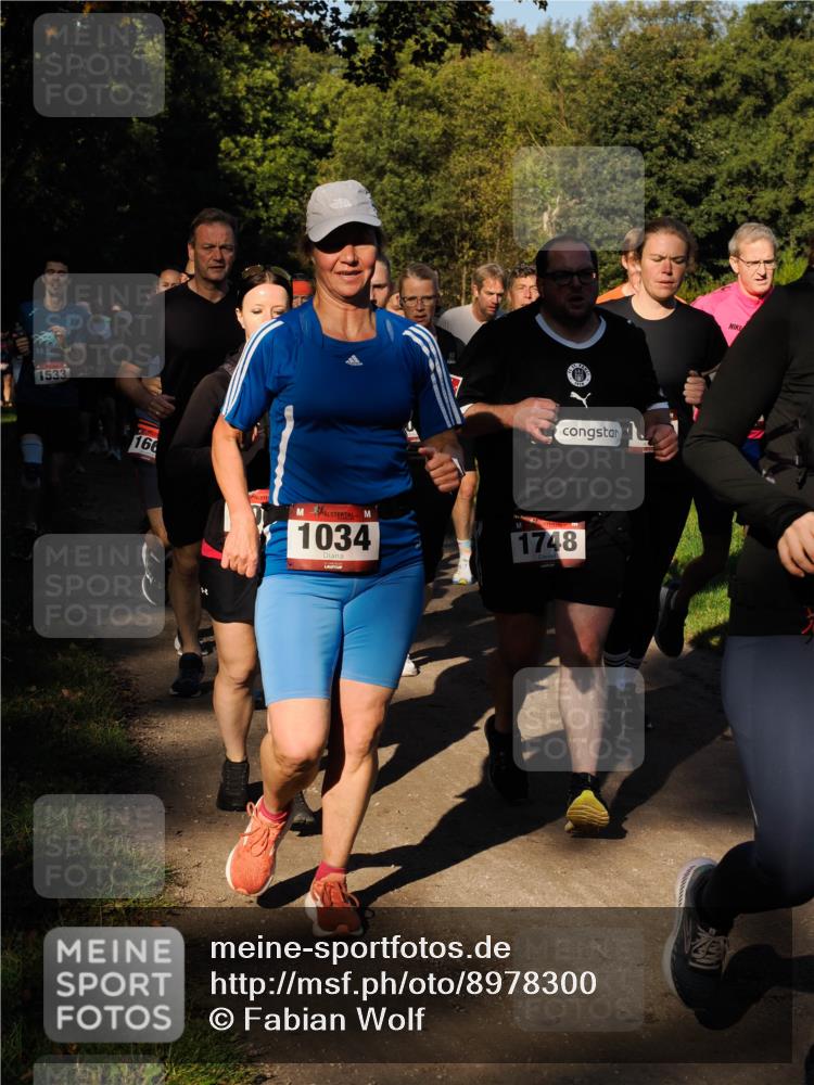 28.09.2025 - 33. Volkslauf durch das schöne Alstertal Fabian Wolf http://msf.ph/oto/8978300 28.09.2025 10:05:35 Laufen 1533, 166, 1034, 1748 meine-sportfotos.de