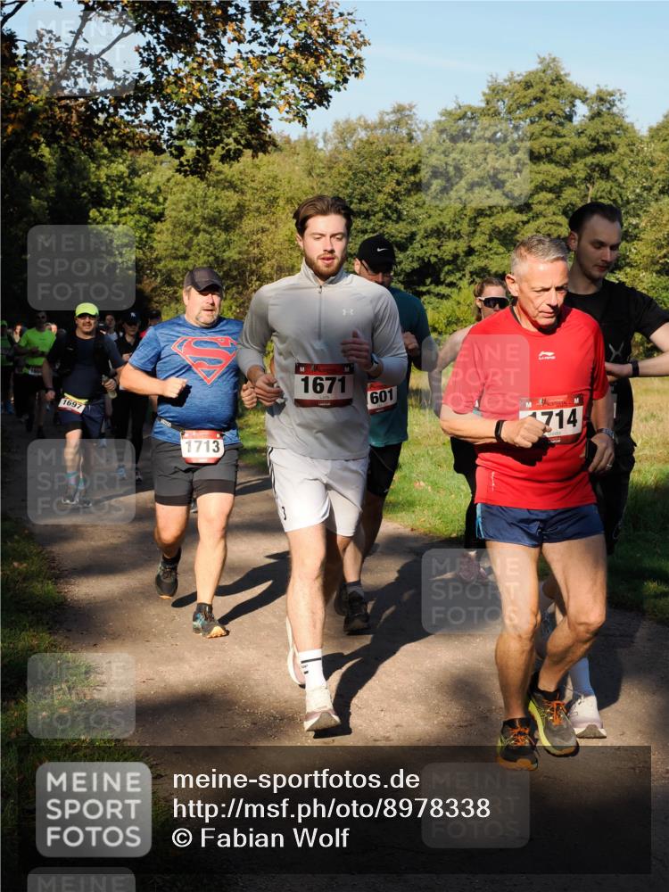 28.09.2025 - 33. Volkslauf durch das schöne Alstertal Fabian Wolf http://msf.ph/oto/8978338 28.09.2025 10:05:51 Laufen 1697, 1713, 1671, 601, 714 meine-sportfotos.de