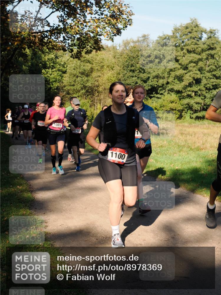 28.09.2025 - 33. Volkslauf durch das schöne Alstertal Fabian Wolf http://msf.ph/oto/8978369 28.09.2025 10:06:04 Laufen 110, 1072, 1650, 1085, 702, 1100 meine-sportfotos.de