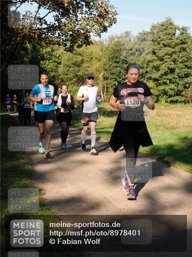 28.09.2025 - 33. Volkslauf durch das schöne Alstertal Fabian Wolf http://msf.ph/oto/8978401 28.09.2025 10:06:23 Laufen 1155, 1745, 1096, 1701, 1120 meine-sportfotos.de