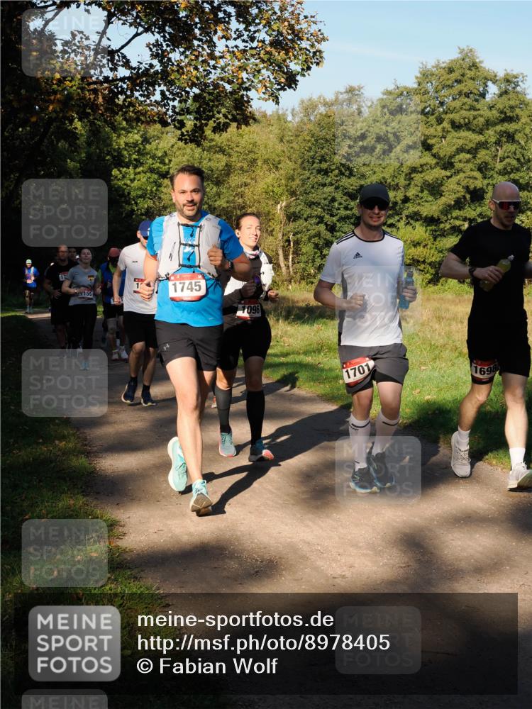 28.09.2025 - 33. Volkslauf durch das schöne Alstertal Fabian Wolf http://msf.ph/oto/8978405 28.09.2025 10:06:24 Laufen 17, 1745, 155, 1096, 1701, 1698 meine-sportfotos.de