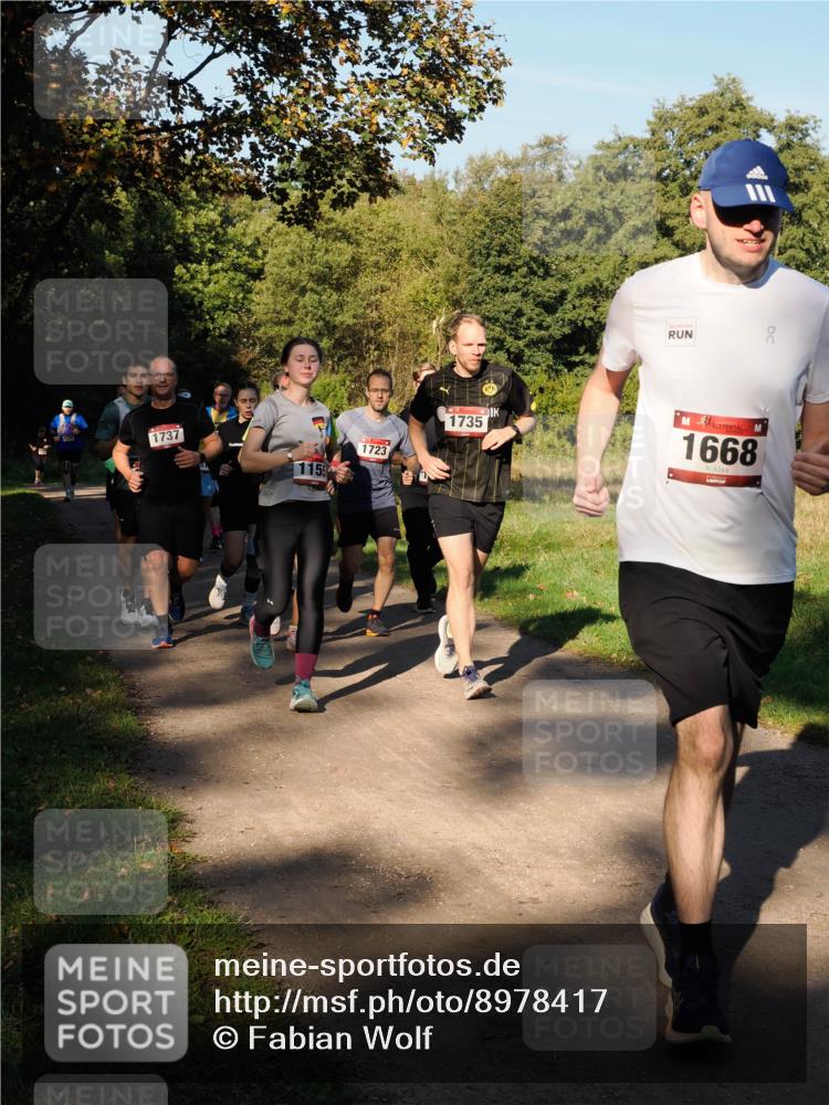 28.09.2025 - 33. Volkslauf durch das schöne Alstertal Fabian Wolf http://msf.ph/oto/8978417 28.09.2025 10:06:27 Laufen 1737, 1723, 1155, 1735, 1668 meine-sportfotos.de
