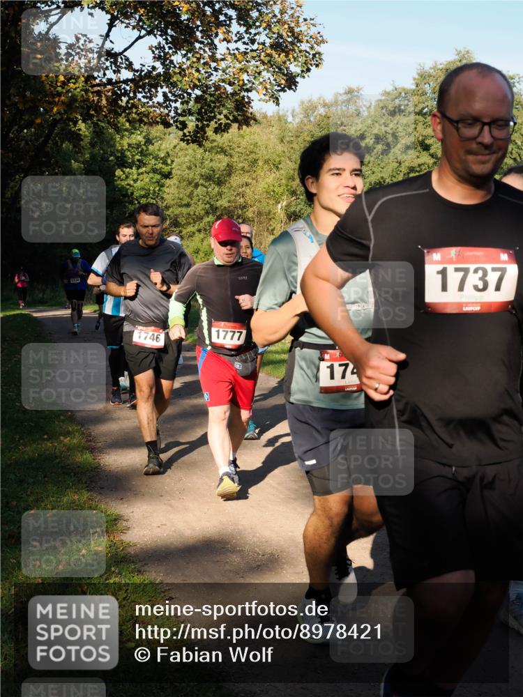 28.09.2025 - 33. Volkslauf durch das schöne Alstertal Fabian Wolf http://msf.ph/oto/8978421 28.09.2025 10:06:31 Laufen 1738, 1746, 1777, 174, 1737 meine-sportfotos.de