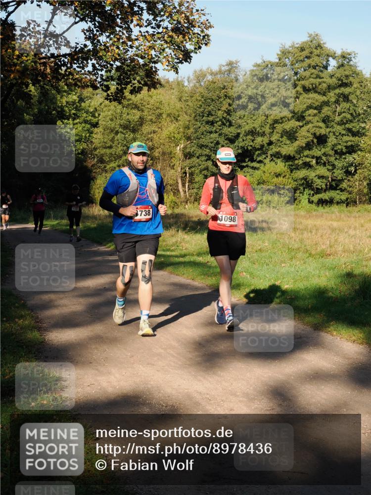 28.09.2025 - 33. Volkslauf durch das schöne Alstertal Fabian Wolf http://msf.ph/oto/8978436 28.09.2025 10:06:39 Laufen 1098 meine-sportfotos.de