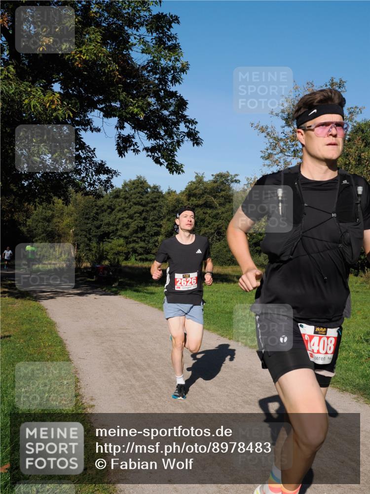 28.09.2025 - 33. Volkslauf durch das schöne Alstertal Fabian Wolf http://msf.ph/oto/8978483 28.09.2025 10:23:20 Laufen 2626, 10, 14, 08 meine-sportfotos.de