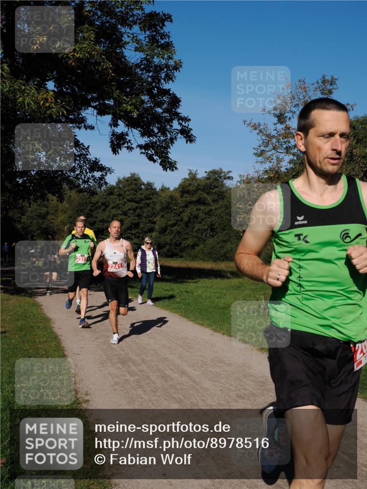 28.09.2025 - 33. Volkslauf durch das schöne Alstertal Fabian Wolf http://msf.ph/oto/8978516 28.09.2025 10:23:37 Laufen  meine-sportfotos.de