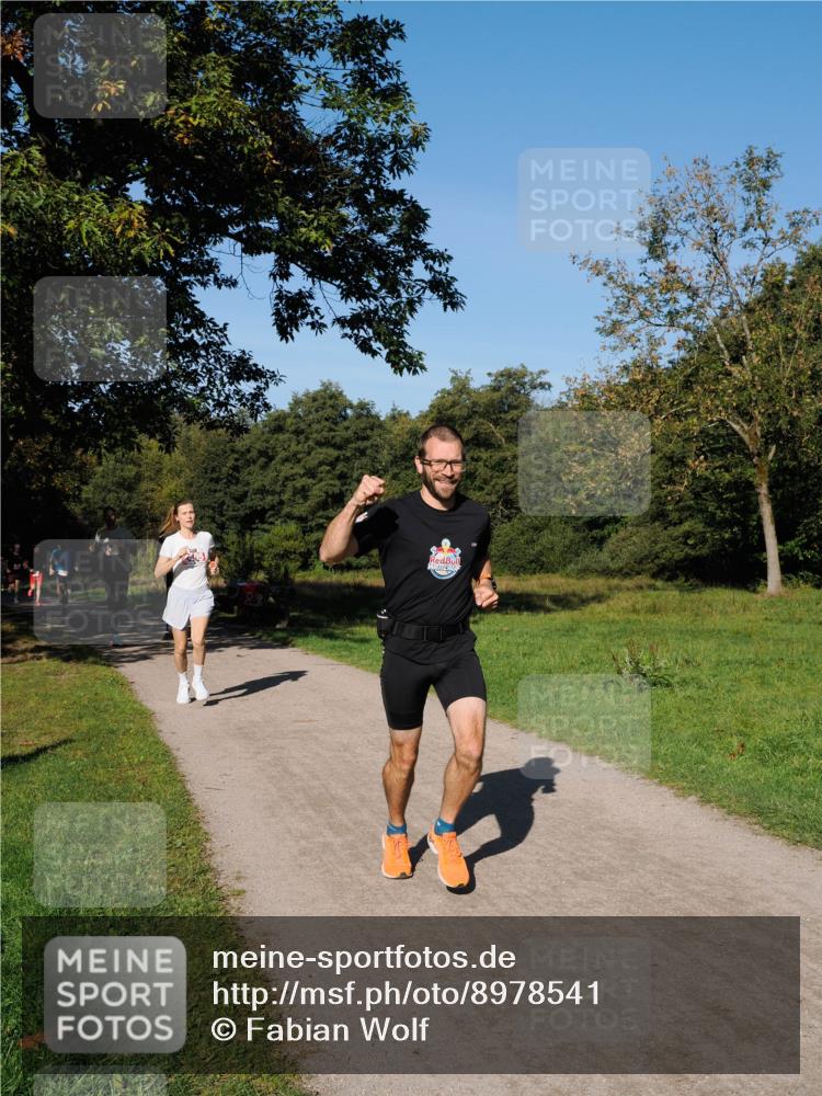 28.09.2025 - 33. Volkslauf durch das schöne Alstertal Fabian Wolf http://msf.ph/oto/8978541 28.09.2025 10:23:51 Laufen  meine-sportfotos.de