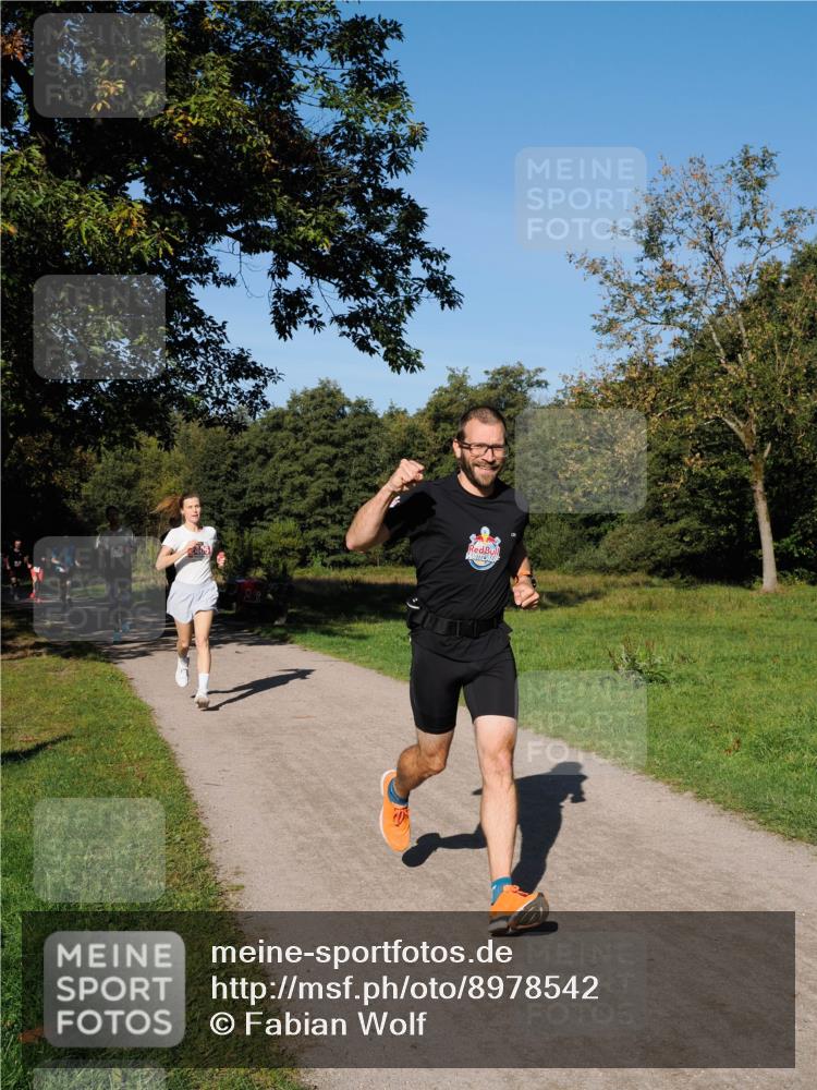 28.09.2025 - 33. Volkslauf durch das schöne Alstertal Fabian Wolf http://msf.ph/oto/8978542 28.09.2025 10:23:51 Laufen  meine-sportfotos.de