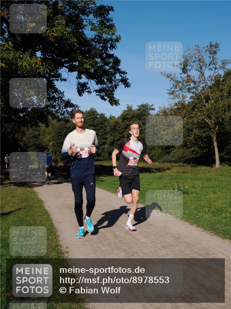 28.09.2025 - 33. Volkslauf durch das schöne Alstertal Fabian Wolf http://msf.ph/oto/8978553 28.09.2025 10:23:55 Laufen 2402, 2635 meine-sportfotos.de