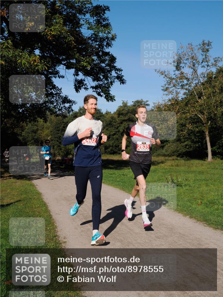 28.09.2025 - 33. Volkslauf durch das schöne Alstertal Fabian Wolf http://msf.ph/oto/8978555 28.09.2025 10:23:55 Laufen 2402, 2635 meine-sportfotos.de