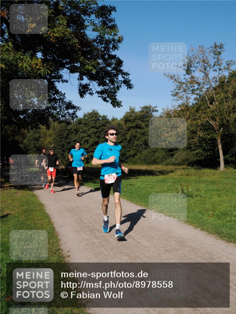 28.09.2025 - 33. Volkslauf durch das schöne Alstertal Fabian Wolf http://msf.ph/oto/8978558 28.09.2025 10:23:58 Laufen  meine-sportfotos.de
