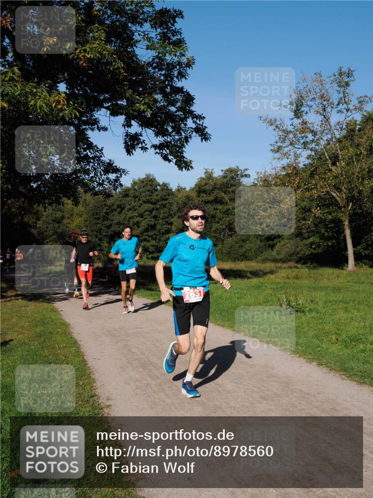 28.09.2025 - 33. Volkslauf durch das schöne Alstertal Fabian Wolf http://msf.ph/oto/8978560 28.09.2025 10:23:58 Laufen 036, 2637 meine-sportfotos.de