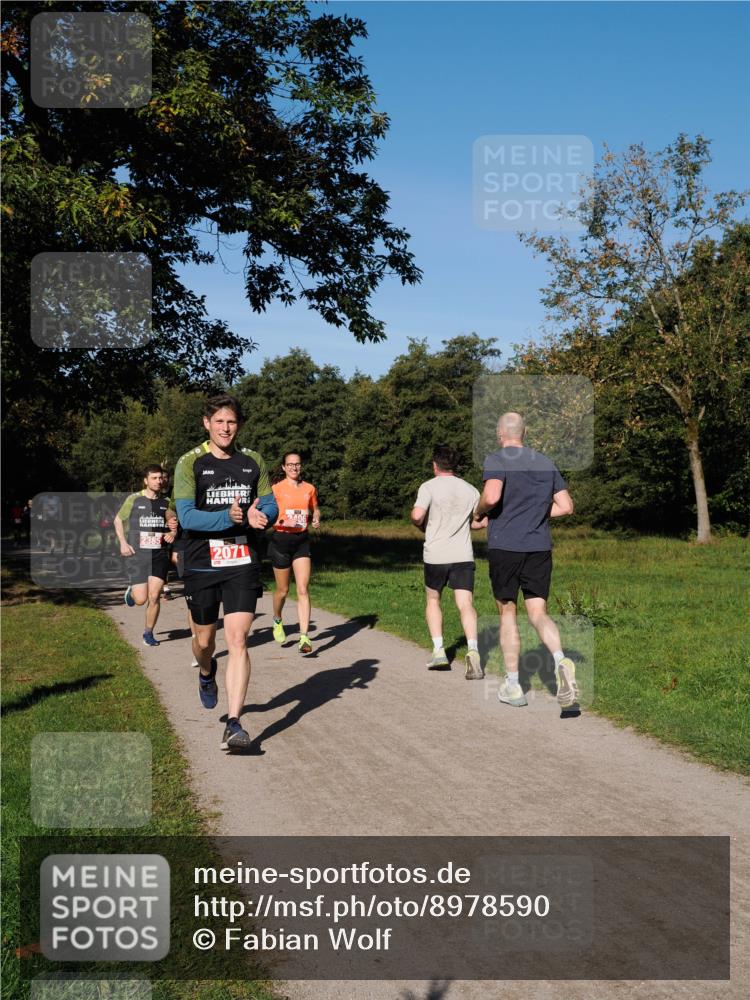 28.09.2025 - 33. Volkslauf durch das schöne Alstertal Fabian Wolf http://msf.ph/oto/8978590 28.09.2025 10:24:08 Laufen 406, 2385, 2071 meine-sportfotos.de