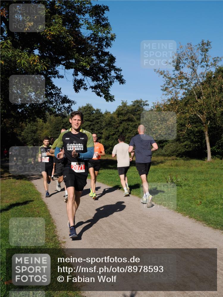 28.09.2025 - 33. Volkslauf durch das schöne Alstertal Fabian Wolf http://msf.ph/oto/8978593 28.09.2025 10:24:08 Laufen 2385, 2071 meine-sportfotos.de