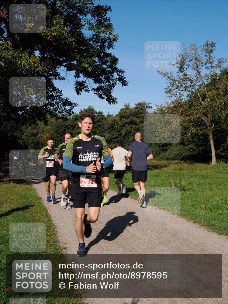 28.09.2025 - 33. Volkslauf durch das schöne Alstertal Fabian Wolf http://msf.ph/oto/8978595 28.09.2025 10:24:09 Laufen 2071 meine-sportfotos.de