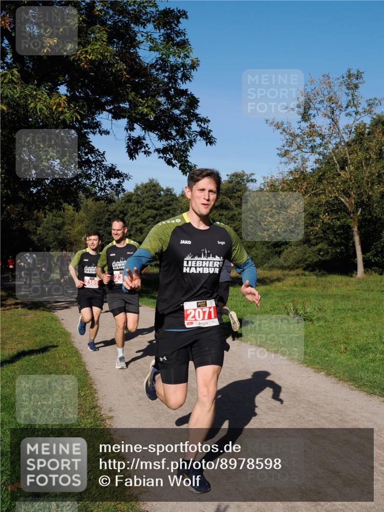 28.09.2025 - 33. Volkslauf durch das schöne Alstertal Fabian Wolf http://msf.ph/oto/8978598 28.09.2025 10:24:09 Laufen 2071 meine-sportfotos.de