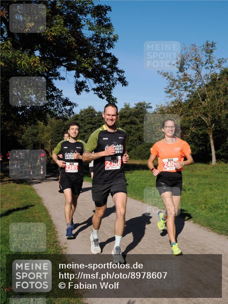 28.09.2025 - 33. Volkslauf durch das schöne Alstertal Fabian Wolf http://msf.ph/oto/8978607 28.09.2025 10:24:10 Laufen 2385, 2308, 240 meine-sportfotos.de