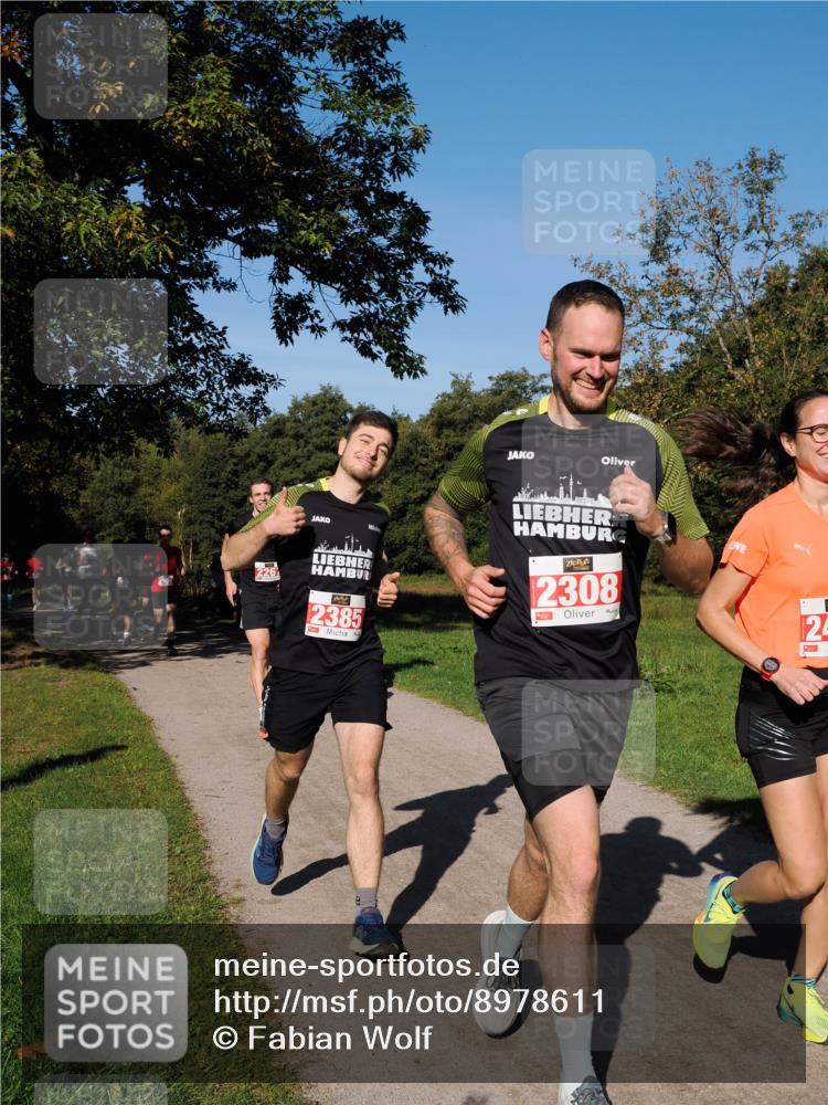 28.09.2025 - 33. Volkslauf durch das schöne Alstertal Fabian Wolf http://msf.ph/oto/8978611 28.09.2025 10:24:10 Laufen 226, 2385, 2308, 1, 24 meine-sportfotos.de