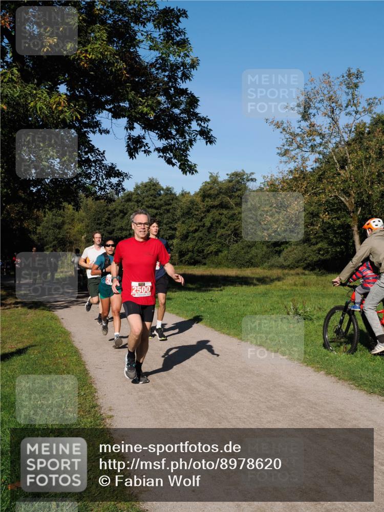 28.09.2025 - 33. Volkslauf durch das schöne Alstertal Fabian Wolf http://msf.ph/oto/8978620 28.09.2025 10:24:14 Laufen 2500 meine-sportfotos.de
