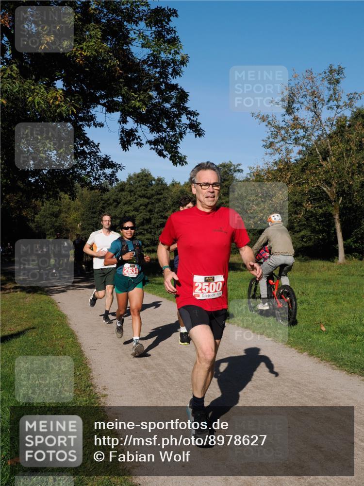 28.09.2025 - 33. Volkslauf durch das schöne Alstertal Fabian Wolf http://msf.ph/oto/8978627 28.09.2025 10:24:14 Laufen 2634, 2500 meine-sportfotos.de