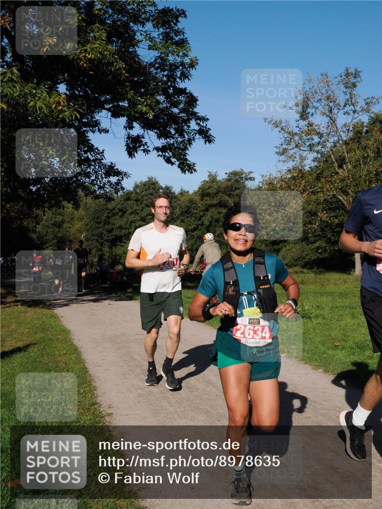 28.09.2025 - 33. Volkslauf durch das schöne Alstertal Fabian Wolf http://msf.ph/oto/8978635 28.09.2025 10:24:16 Laufen 2634 meine-sportfotos.de