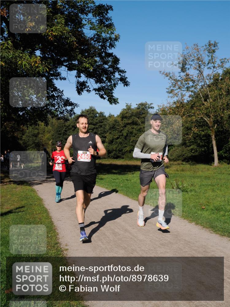 28.09.2025 - 33. Volkslauf durch das schöne Alstertal Fabian Wolf http://msf.ph/oto/8978639 28.09.2025 10:24:19 Laufen 2633, 2460 meine-sportfotos.de