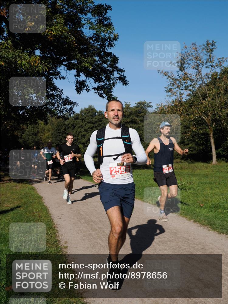 28.09.2025 - 33. Volkslauf durch das schöne Alstertal Fabian Wolf http://msf.ph/oto/8978656 28.09.2025 10:24:28 Laufen 259, 2213 meine-sportfotos.de