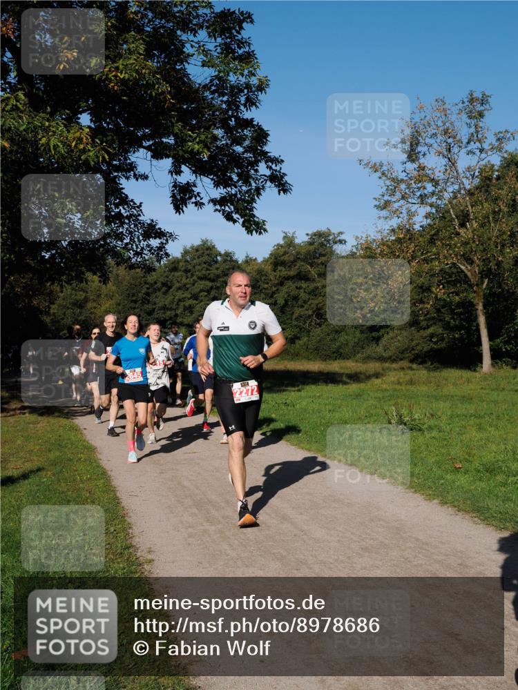 28.09.2025 - 33. Volkslauf durch das schöne Alstertal Fabian Wolf http://msf.ph/oto/8978686 28.09.2025 10:24:31 Laufen 2272 meine-sportfotos.de