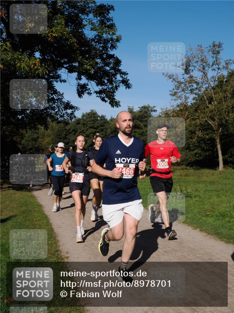 28.09.2025 - 33. Volkslauf durch das schöne Alstertal Fabian Wolf http://msf.ph/oto/8978701 28.09.2025 10:24:36 Laufen 2011, 2248, 2466, 2006 meine-sportfotos.de