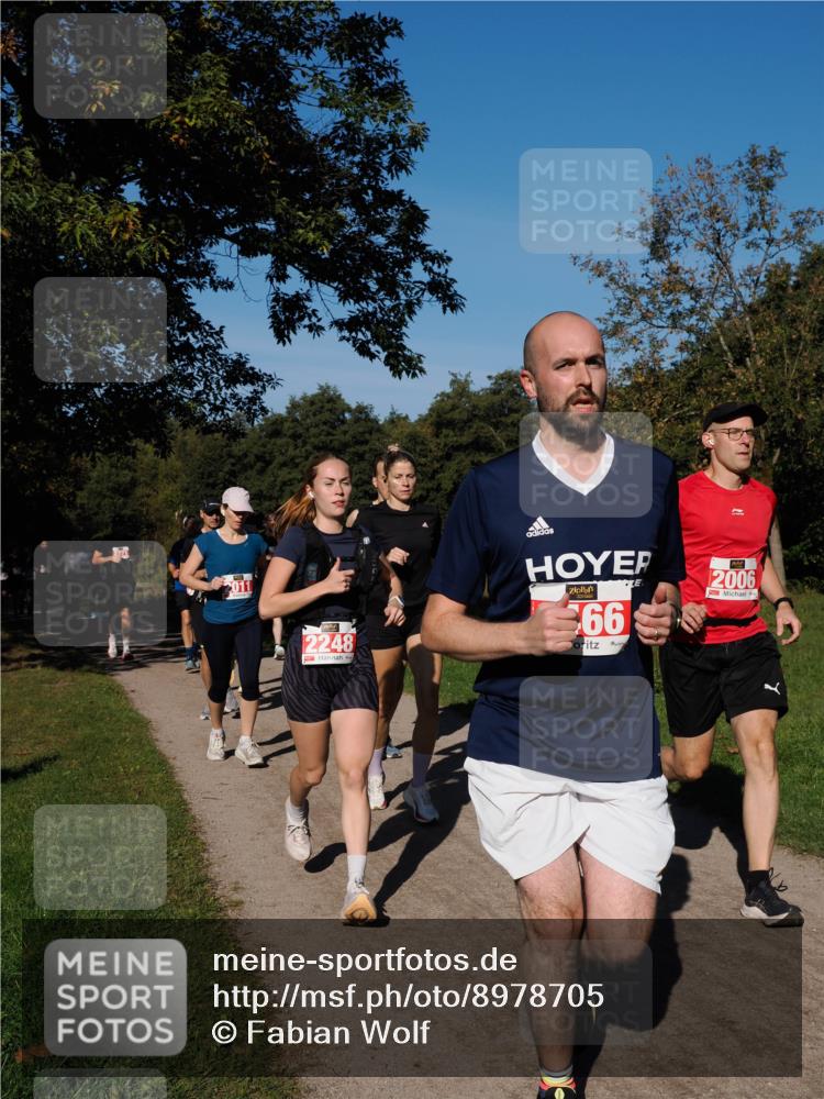 28.09.2025 - 33. Volkslauf durch das schöne Alstertal Fabian Wolf http://msf.ph/oto/8978705 28.09.2025 10:24:36 Laufen 2011, 2248, 66, 2006 meine-sportfotos.de