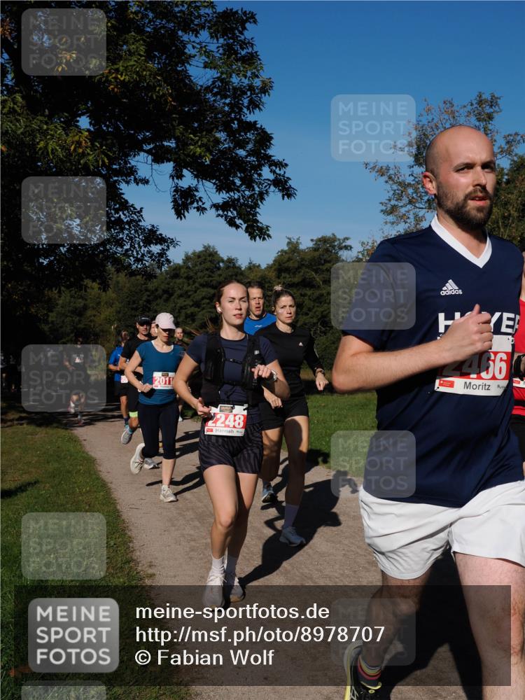 28.09.2025 - 33. Volkslauf durch das schöne Alstertal Fabian Wolf http://msf.ph/oto/8978707 28.09.2025 10:24:37 Laufen 2011, 2248, 466 meine-sportfotos.de