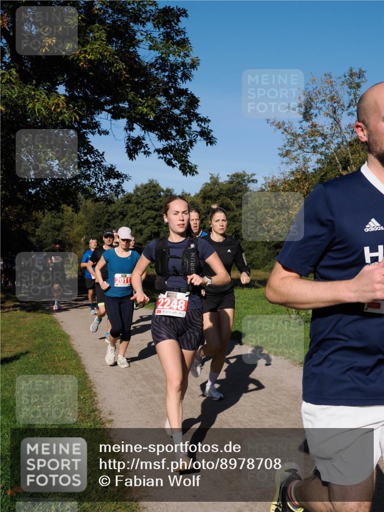 28.09.2025 - 33. Volkslauf durch das schöne Alstertal Fabian Wolf http://msf.ph/oto/8978708 28.09.2025 10:24:37 Laufen 2011, 2248 meine-sportfotos.de
