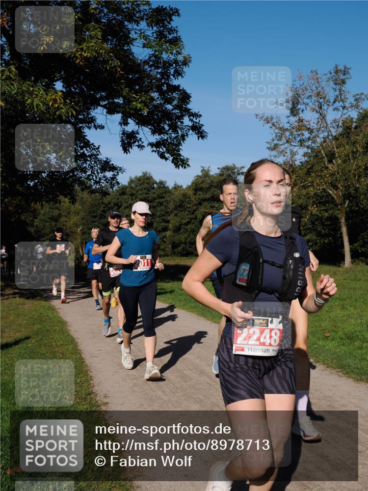 28.09.2025 - 33. Volkslauf durch das schöne Alstertal Fabian Wolf http://msf.ph/oto/8978713 28.09.2025 10:24:37 Laufen 2271, 2248 meine-sportfotos.de