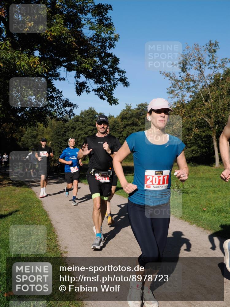 28.09.2025 - 33. Volkslauf durch das schöne Alstertal Fabian Wolf http://msf.ph/oto/8978723 28.09.2025 10:24:38 Laufen 2271, 2011 meine-sportfotos.de