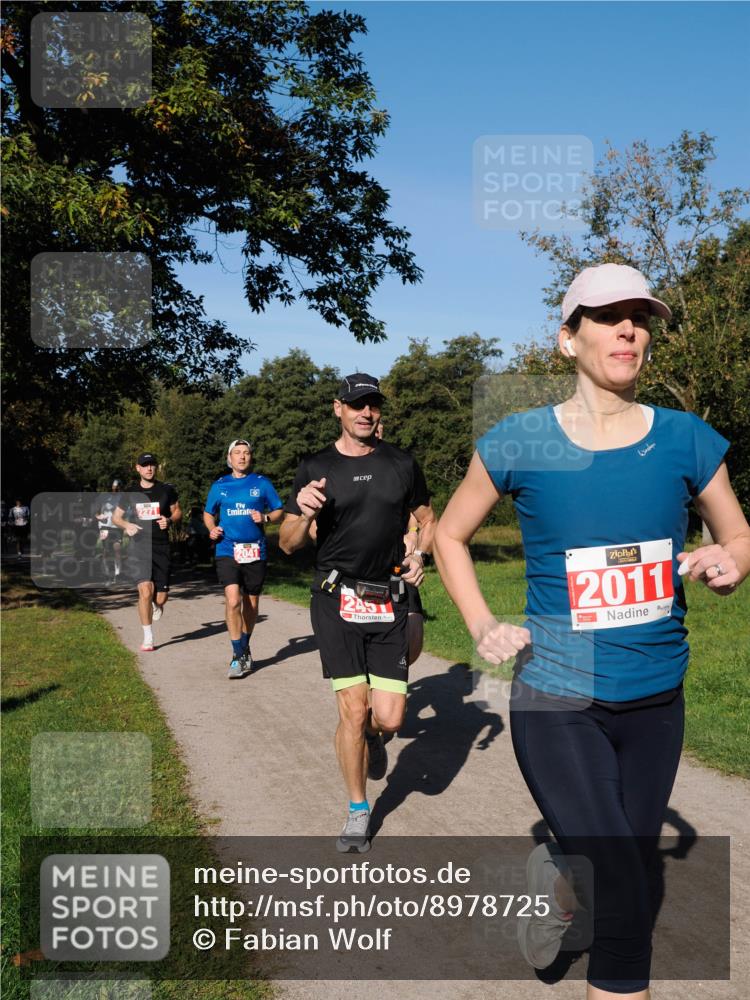28.09.2025 - 33. Volkslauf durch das schöne Alstertal Fabian Wolf http://msf.ph/oto/8978725 28.09.2025 10:24:38 Laufen 2271, 204, 245, 2011 meine-sportfotos.de