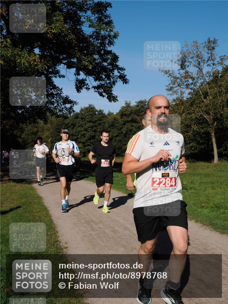 28.09.2025 - 33. Volkslauf durch das schöne Alstertal Fabian Wolf http://msf.ph/oto/8978768 28.09.2025 10:24:47 Laufen 2339, 2331, 2284 meine-sportfotos.de