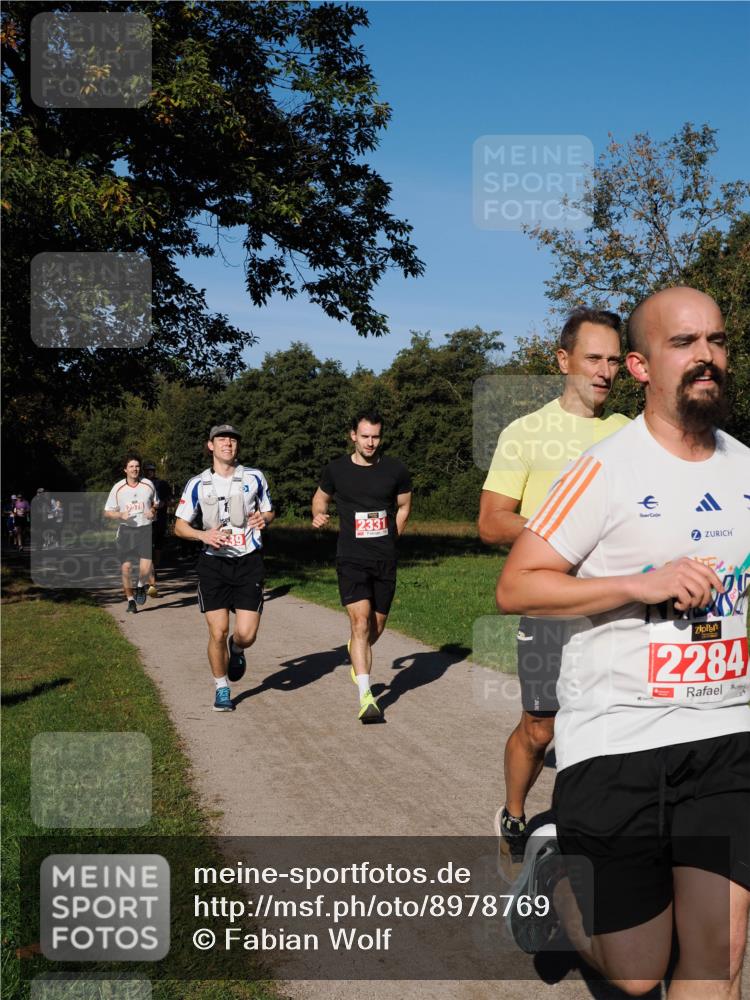 28.09.2025 - 33. Volkslauf durch das schöne Alstertal Fabian Wolf http://msf.ph/oto/8978769 28.09.2025 10:24:47 Laufen 2331, 2284 meine-sportfotos.de