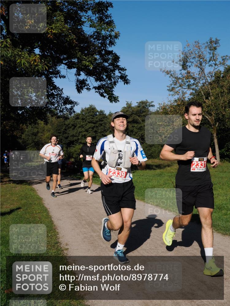 28.09.2025 - 33. Volkslauf durch das schöne Alstertal Fabian Wolf http://msf.ph/oto/8978774 28.09.2025 10:24:48 Laufen 2578, 2453, 2339, 2331 meine-sportfotos.de